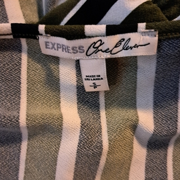 Express  striped Tank top size small - Picture 6 of 6